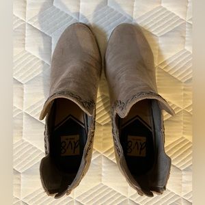 Dolce Vita Size 9 Booties